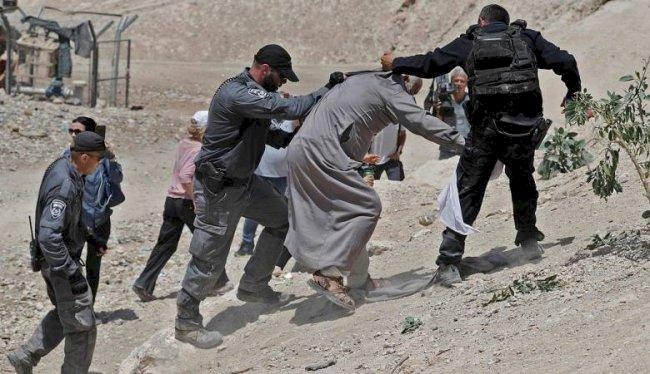 تواصل الاعتصام في "الخان الأحمر"