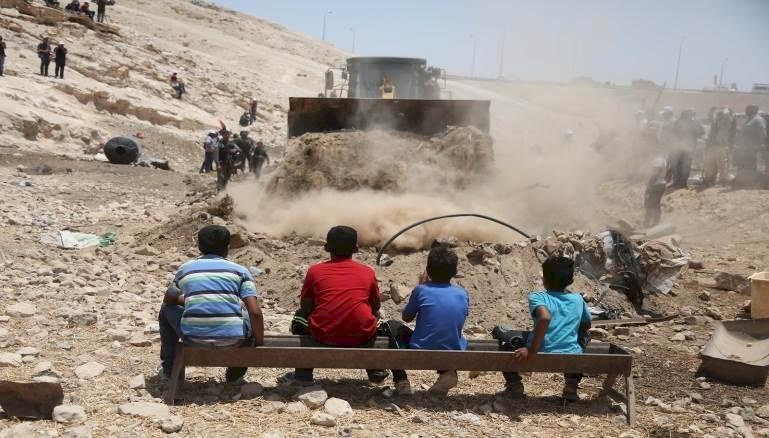  مقاومة الجدار تعلن النفير العام لحماية الخان الاحمر