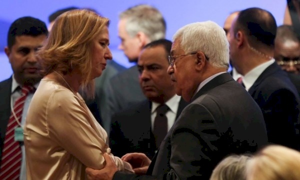 لفني تلتقي ابو مازن