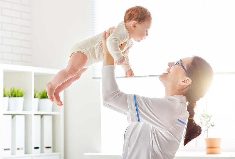 علاج تسلخات الجلد عند الأطفال