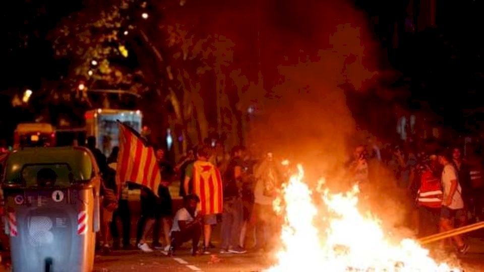 صدامات في برشلونة خلال تظاهرة لدعاة استقلال كاتالونيا