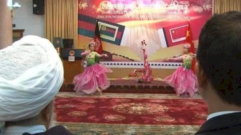 ضجة بعد رقص فتيات أمام زعماء "متشددين" في أفغانستان