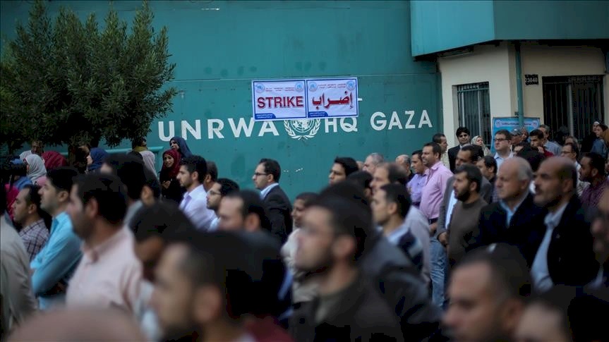 لليوم الثاني.. إضراب شامل بمؤسسات الأونروا في غزة