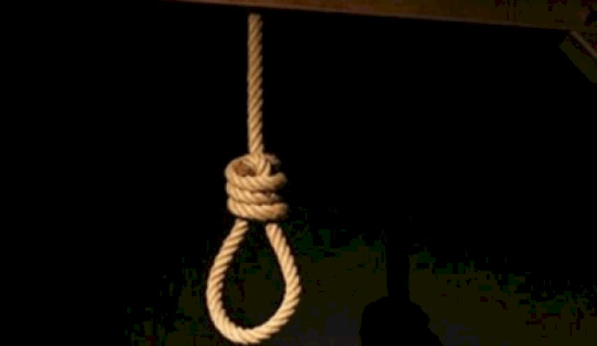 أم انتحرت شنقاً بسبب وظيفتها!