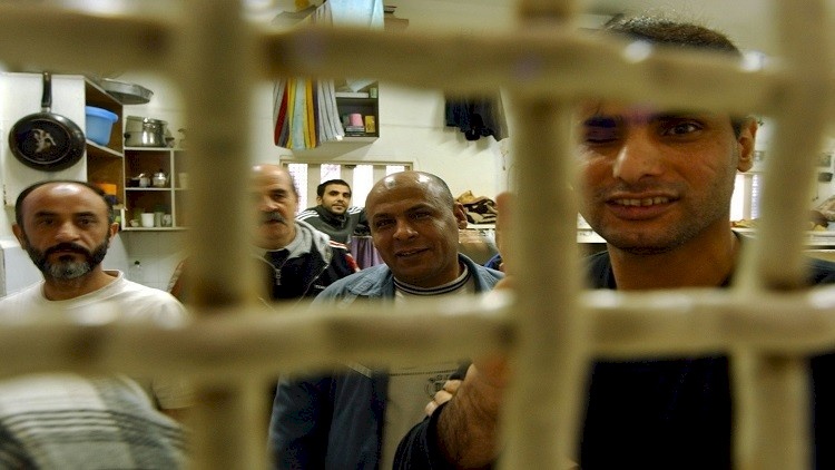 مشروع قانون إسرائيلي: مدة السجن المؤبد للفلسطينيين 60 عاما