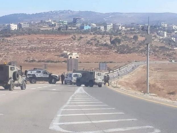 الاحتلال يغلق حاجز بيت فوريك شرق نابلس