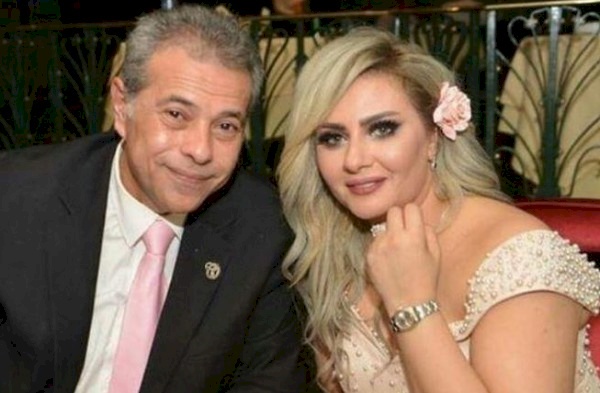 توفيق عكاشة يغازل حياة الدرديري على الهواء