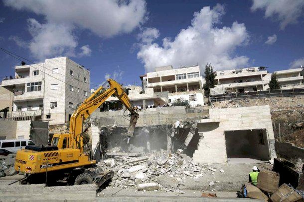 القدس المحلتة: هدم منزل وتشريد سكانه