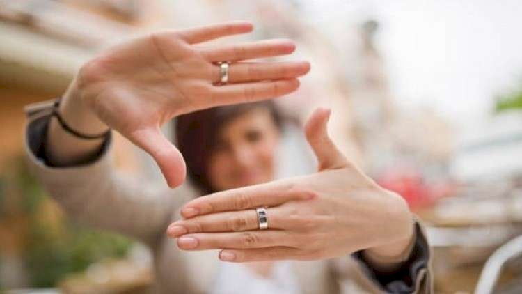 طول أصابع اليد يكشف عن ميولك الجنسية