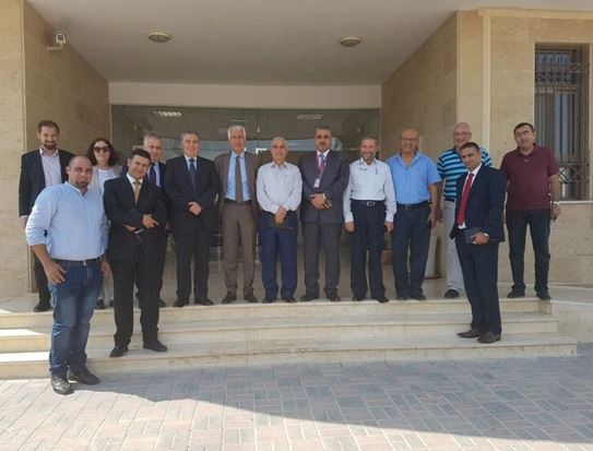 بنك فلسطين يزور منطقة أريحا الصناعية الزراعية ويناقش احتياجات المشاريع والمصانع العاملة فيها