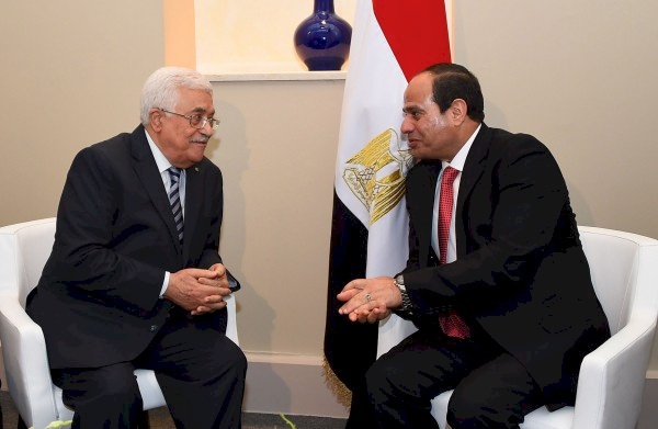 ملفا المصالحة والتهدئة تدفعان الرئيس عباس للقاء نظيره المصري
