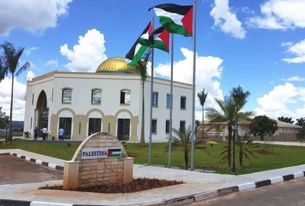 الرئيس البرازيلي يتوعد الفلسطينيين: سننقل سفارتكم إلى مكان آخر