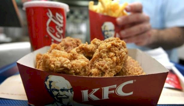 يهبط بمروحيته لشراء وجبة من "KFC"