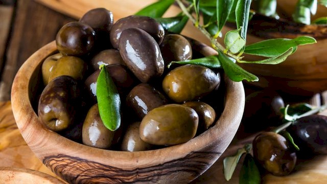 اكتشاف مادة في الزيتون تقضي على أخطر أمراض العصر!