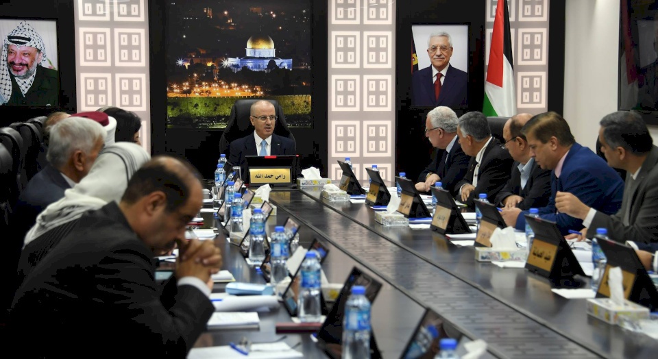 مجلس الوزراء يؤكد التزام الحكومة بالجدول الزمني للانضمام لمؤسسة الضمان