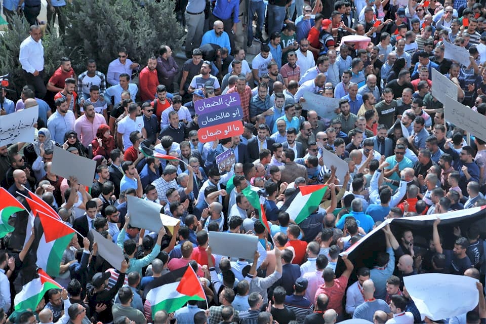 حراك الجنوب: بيان العشائر بإلغاء الضمان يمثلنا