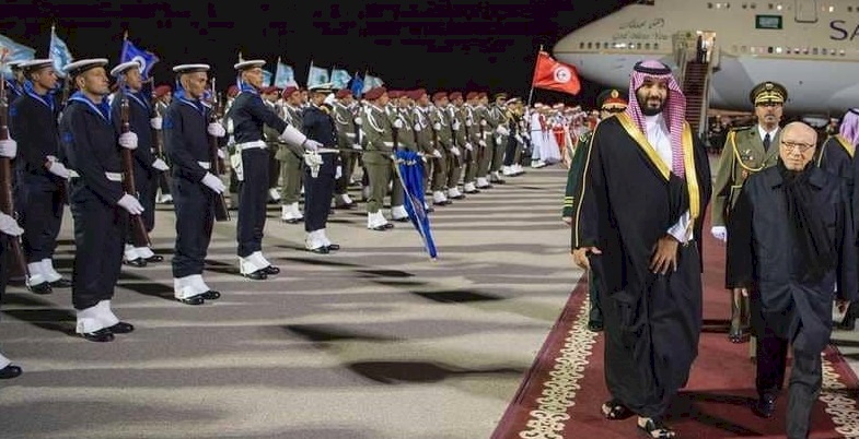 ولي العهد السعودي يصل إلى تونس