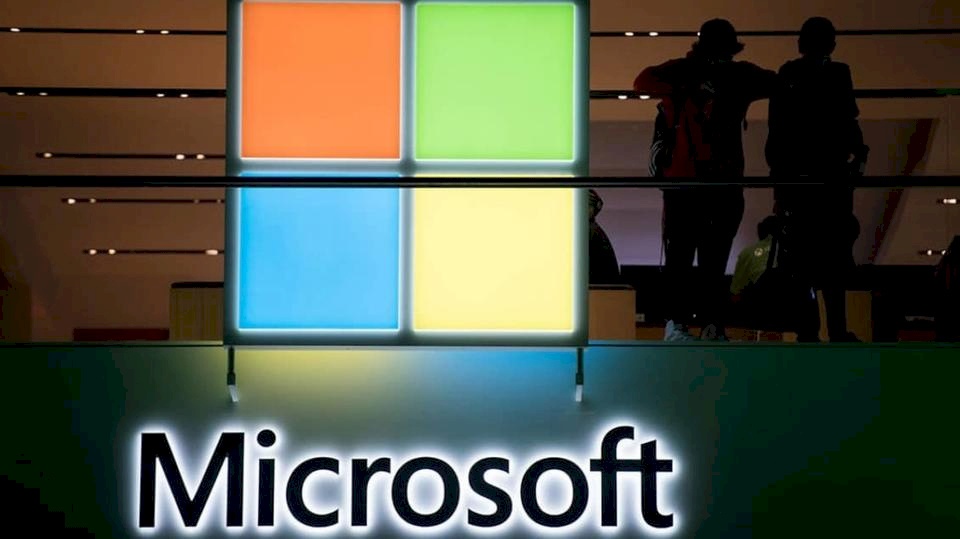 مايكروسوفت وآبل وتنافس على لقب الشركة "الأكثر قيمة"