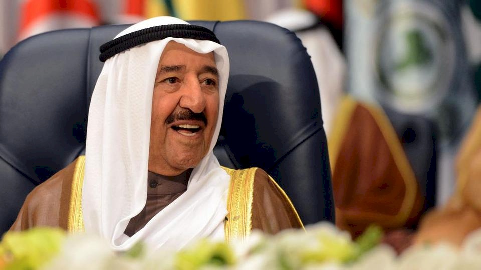 أمير الكويت: مواقف بوش الأب لن تنسى!