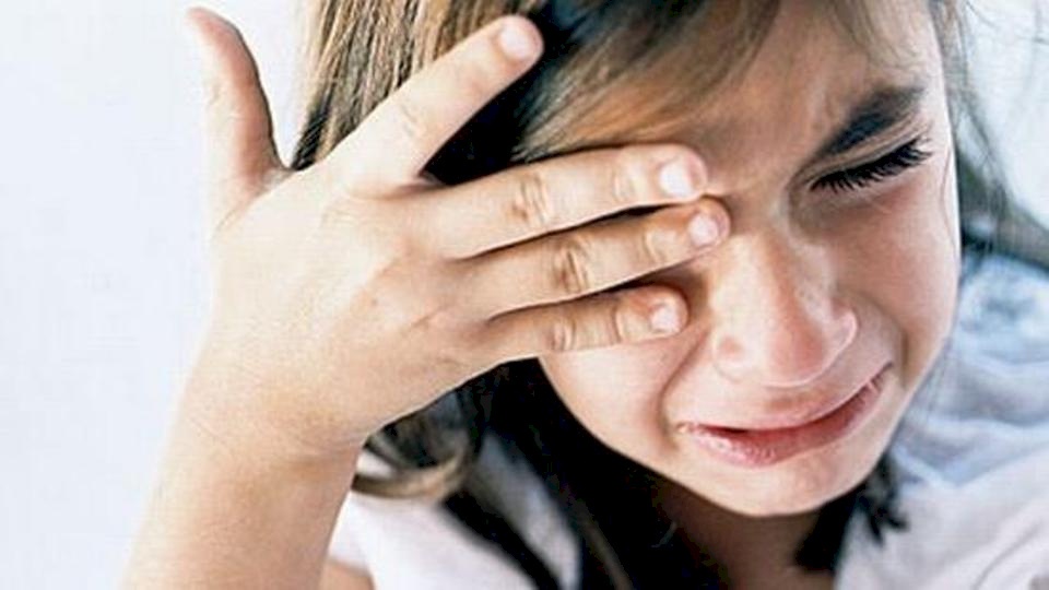 أم أردنية تقتل طفلتها.. أحرقتها حتى سلخ جلدها