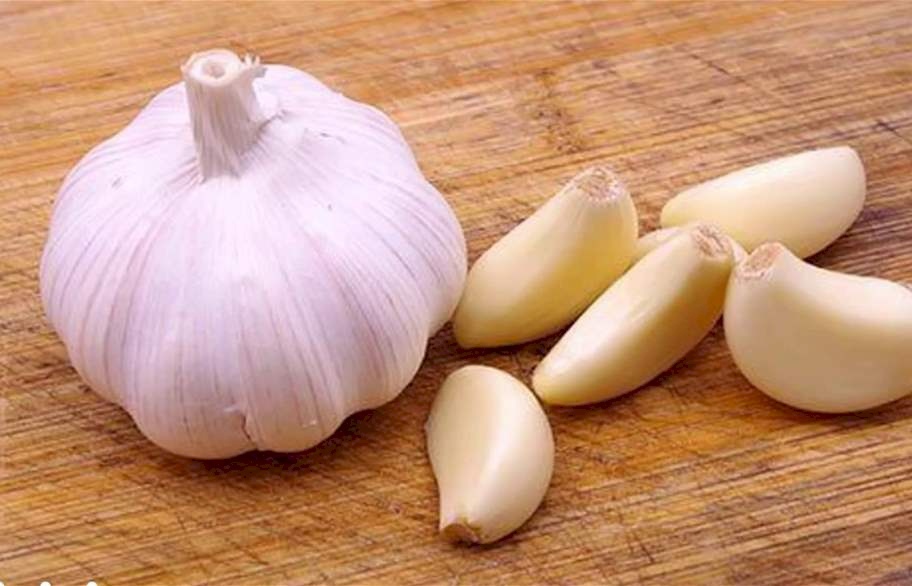 ما الضرر الذي يسببه الثوم للجسم؟
