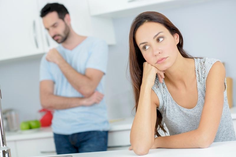 ظلم الزوج... أسباب خفية وحلول منطقية