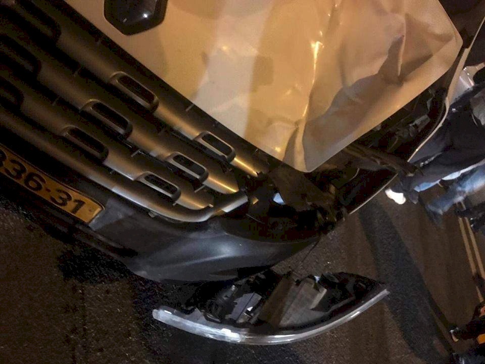 مستوطن يدهس مواطناً ويصيبه بجروح خطيرة غرب رام الله