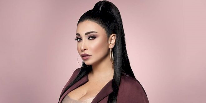 شقيق نجمة لبنانية يتبرأ بها بسبب سكنها مع رجل من دون زواج