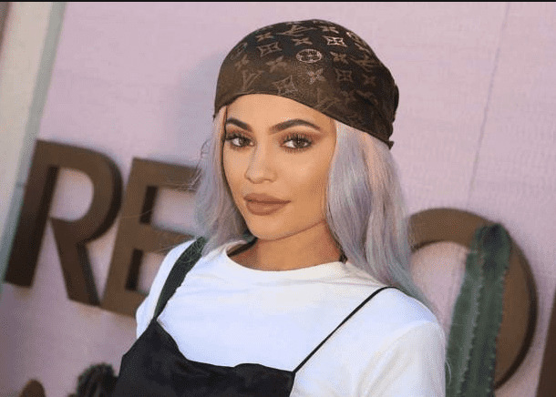 أخت كارادشيان الصغيرة تجمع 900 مليون دولار في 3 سنوات