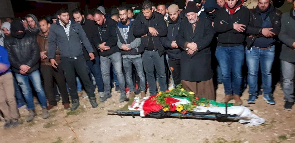 تشييع جثمان الشهيد المقدسي عبد الرحمن أبو جمل