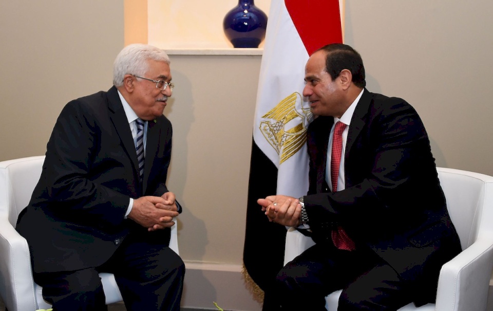 اتصال هاتفي بين الرئيس عباس والسيسي.. ما تفاصيله؟
