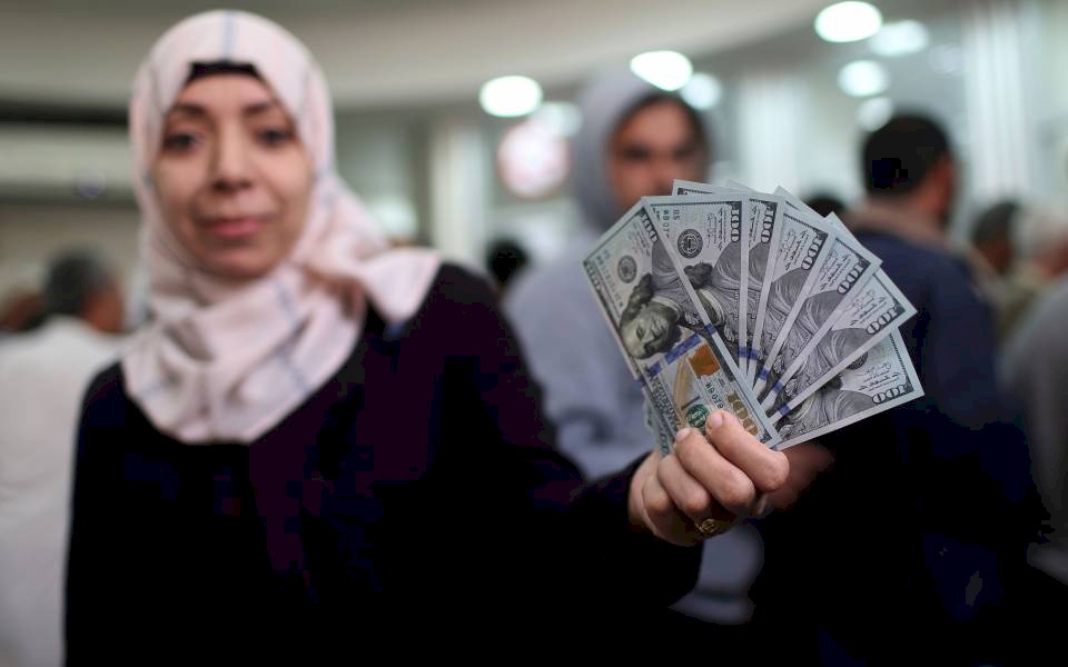نتنياهو يجمّد أموال المنحة القطرية