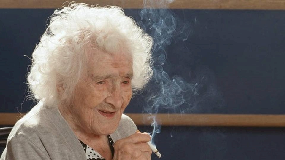 عالم روسي يثير زوبعة.. هل زورت أكبر معمرة بالعالم سنها؟