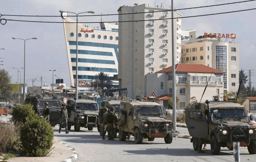 الحكومة: ما يفعله الاحتلال برام الله مؤامرة لإرغامنا على "صفقة القرن"