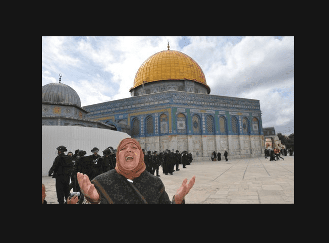 فيديو| اغلاق أبواب الأقصى وحصار لمسجد قبة الصخرة