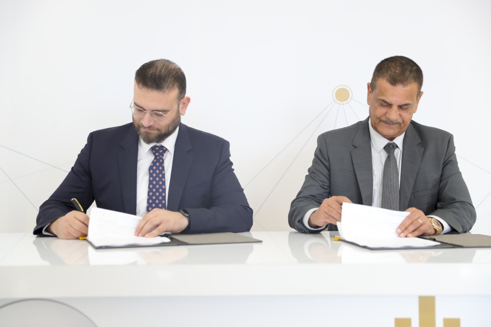 توقيع اتفاقية شراكة هامة بين لاكاسا القابضة وبالتل لمشروع مول فلسطين التجاري