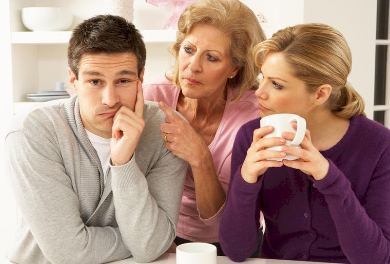 أمور ترفض الزوجة أن يتدخل فيها الزوج