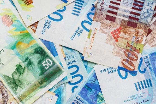 أسعار العملات: انخفاض طفيف على الدولار