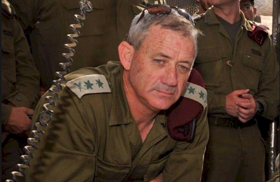 غانتس  يهدد السنوار : "الجعبري لم يكن الأول ولن يكون الأخير"!