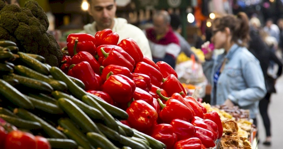 أسعار الخضروات واللحوم البيضاء في "النازل" لهذه الأسباب!