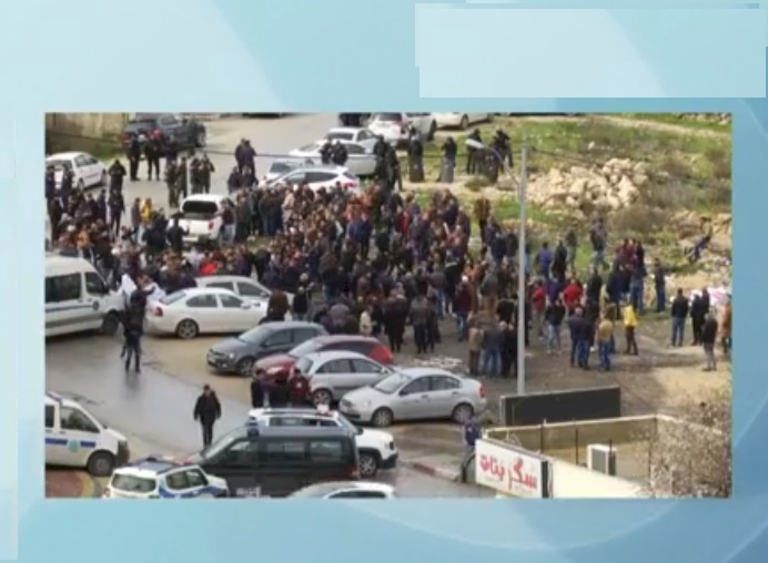 فيديو.. مستوردو السيارات المُستعملة ينظمون اعتصاماً برام الله