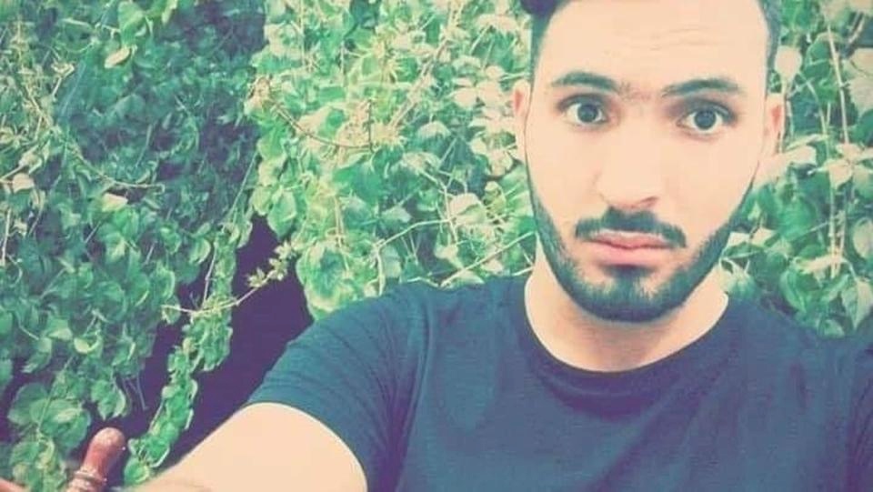 جريمة تهز الجزائر.. ذبح طالب بخنجر بغرفته بالحي الجامعي