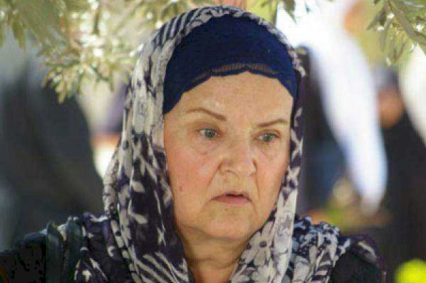 أنطوانيت نجيب في العناية المشددة
