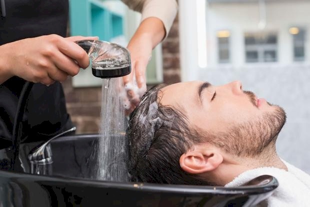 حقيقة إجازة عيد الحلاقين