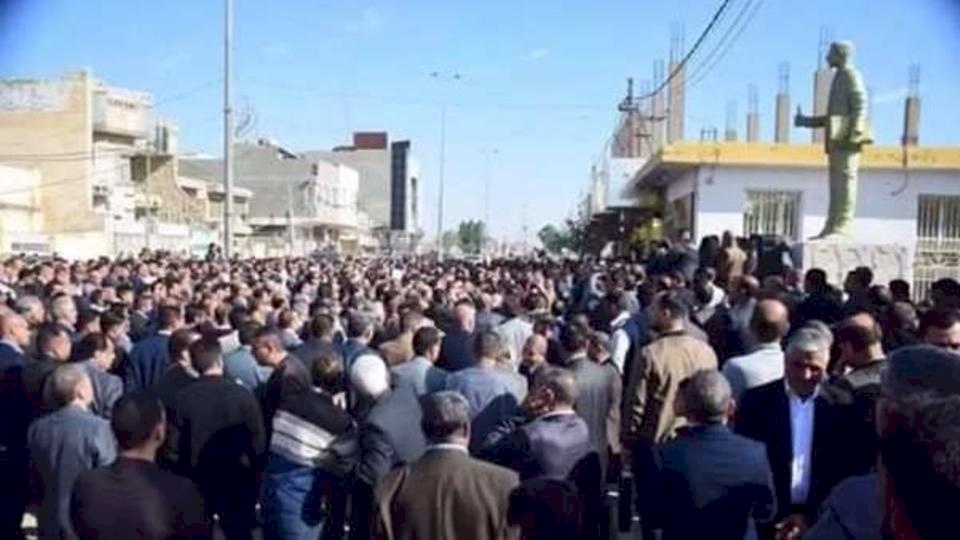 العراق.. إضراب عام للمعلمين وفوضى بالمدارس