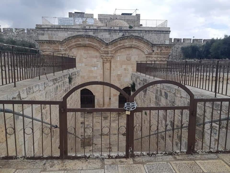 فيديو وصور: غضب ومواجهات في القدس جرّاء إغلاق السلطات الإسرائيلية باب الرحمة
