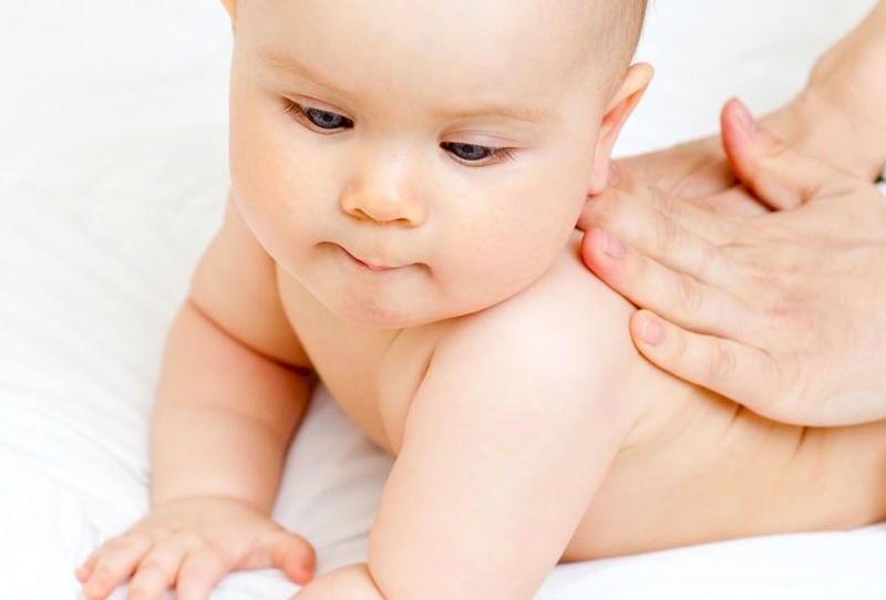 علاج الاكزيما عند الاطفال بالأعشاب