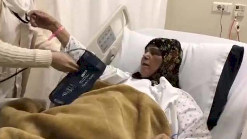 لبنانية بعمر الـ 61 تنجب طفلين!