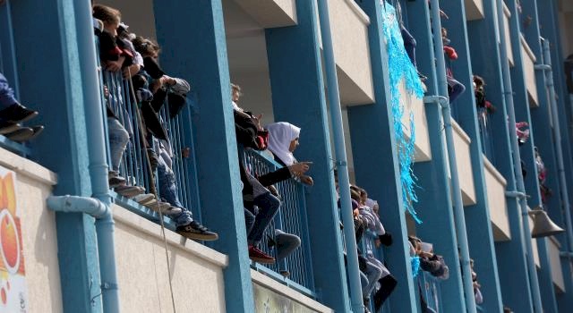 تعطيل دوام المدارس وتأخير دوام الموظفين بسبب الطقس