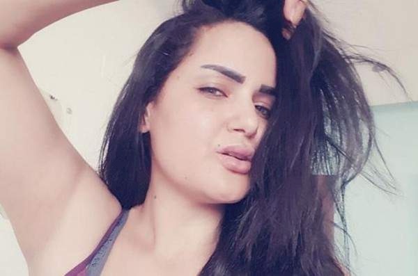 صورة..سما المصري الكلب: “أحلى مني”!